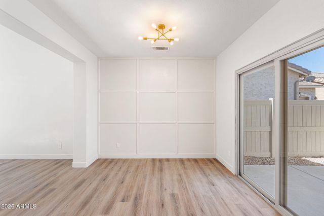 1943 W DAVIS Road, Phoenix, AZ 85023