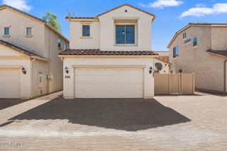 1943 W DAVIS Road, Phoenix, AZ 85023