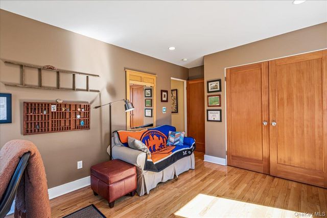 24 Tanglewood Trail, Hampton Bays, NY 11946