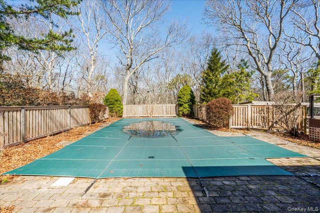 24 Tanglewood Trail, Hampton Bays, NY 11946