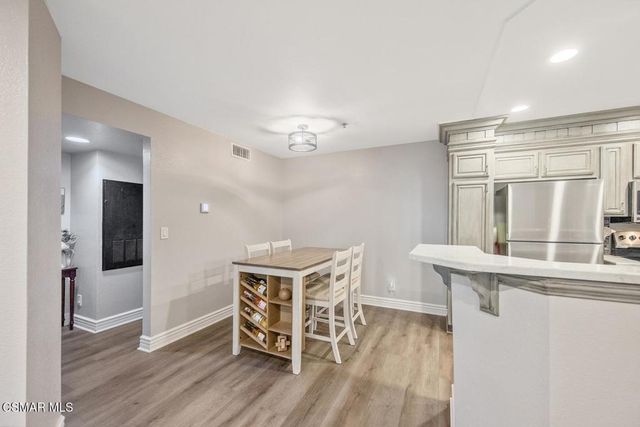 631 Oak Run Trail Tl203, Oak Park, CA 91377