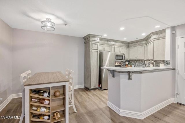 631 Oak Run Trail Tl203, Oak Park, CA 91377