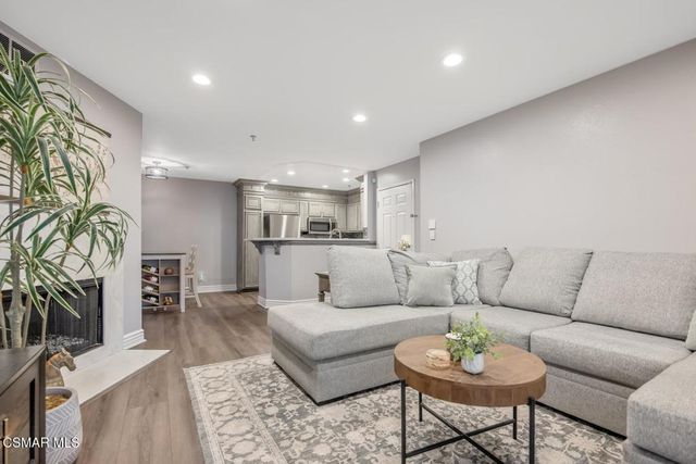 631 Oak Run Trail Tl203, Oak Park, CA 91377