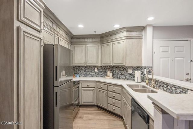 631 Oak Run Trail Tl203, Oak Park, CA 91377