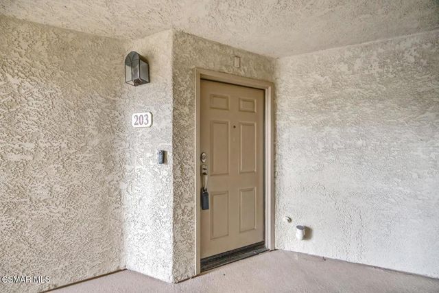 631 Oak Run Trail Tl203, Oak Park, CA 91377