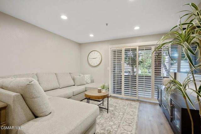 631 Oak Run Trail Tl203, Oak Park, CA 91377