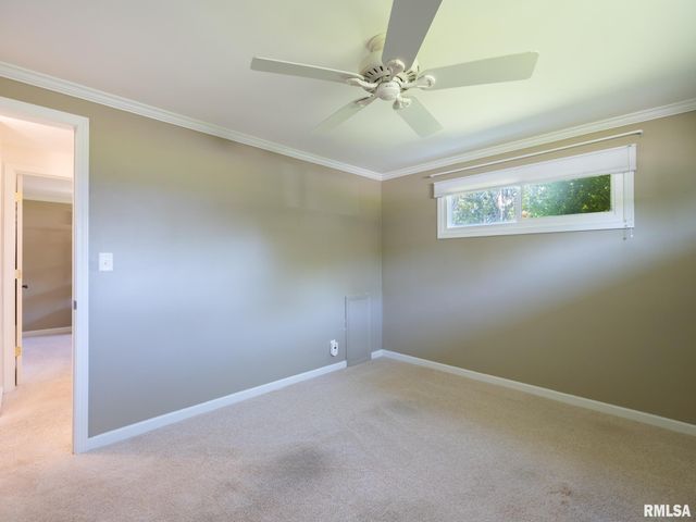 2229 GLENDALE Avenue, Pekin, IL 61554