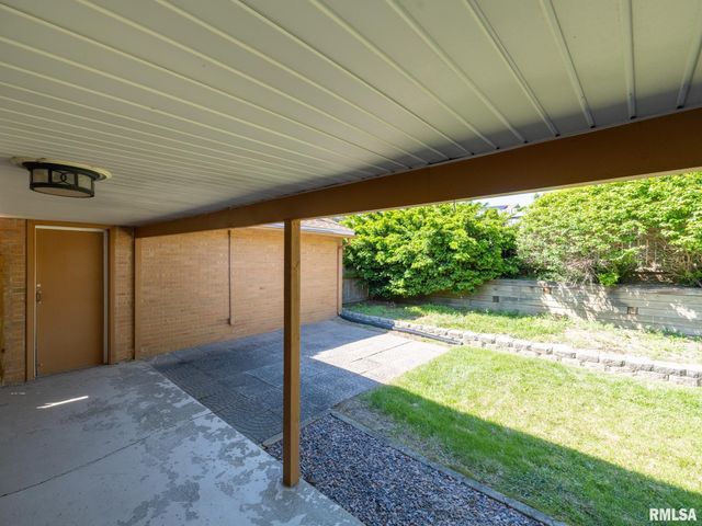 2229 GLENDALE Avenue, Pekin, IL 61554