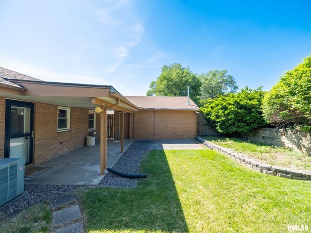 2229 GLENDALE Avenue, Pekin, IL 61554