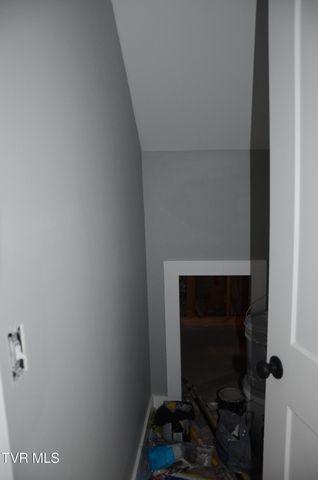 2350 Edinburgh Channel Road, Kingsport, TN 37664