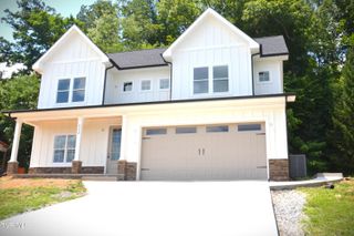 2350 Edinburgh Channel Road, Kingsport, TN 37664