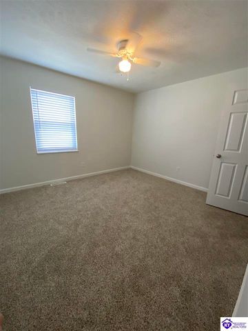 2634 Lake Road North, Radcliff, KY 40160