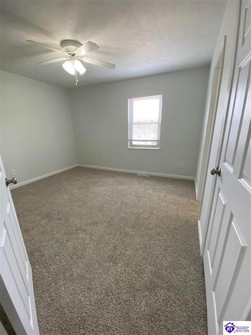 2634 Lake Road North, Radcliff, KY 40160