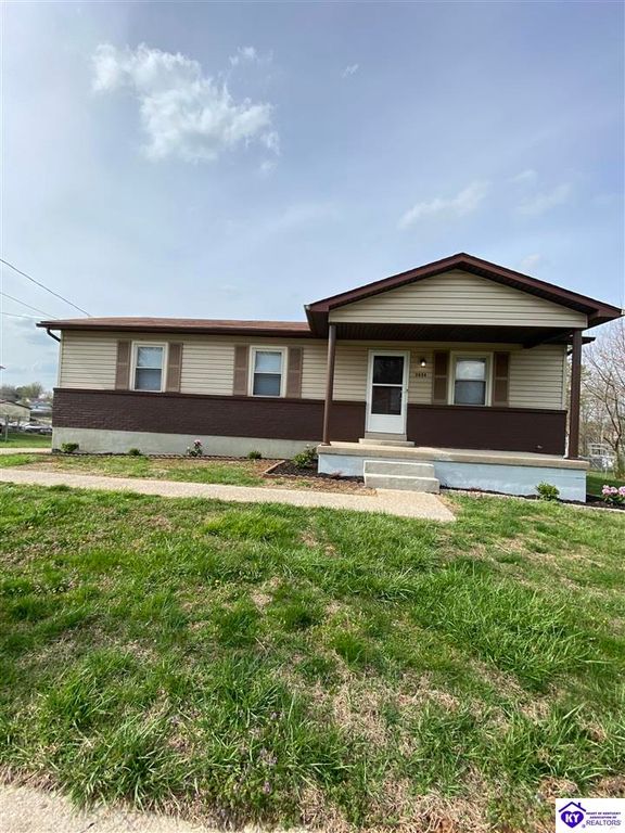 2634 Lake Road North, Radcliff, KY 40160