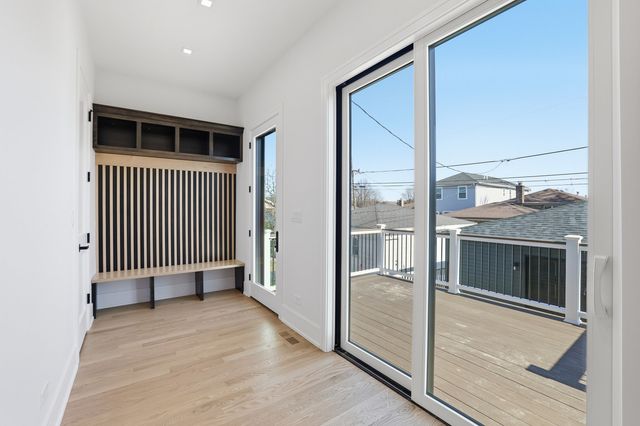 4449 N Sayre Avenue N, Harwood Heights, IL 60706