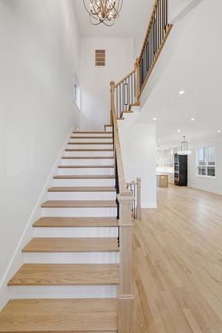 4449 N Sayre Avenue N, Harwood Heights, IL 60706