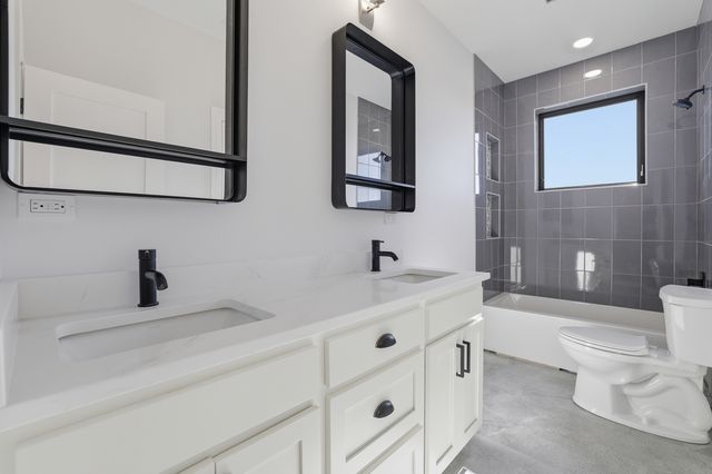 4449 N Sayre Avenue N, Harwood Heights, IL 60706