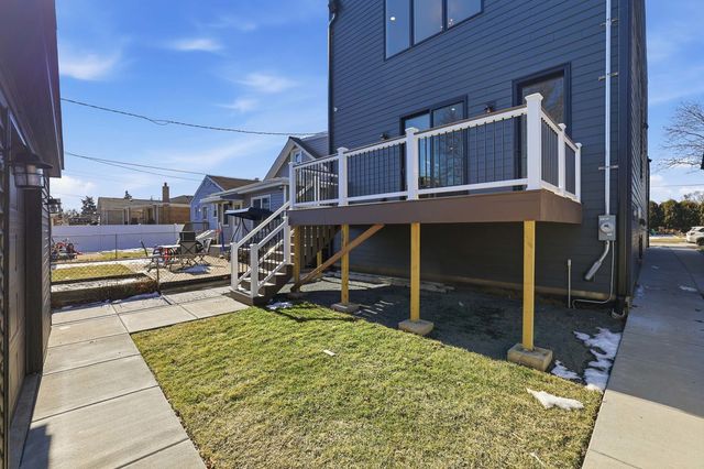 4449 N Sayre Avenue N, Harwood Heights, IL 60706