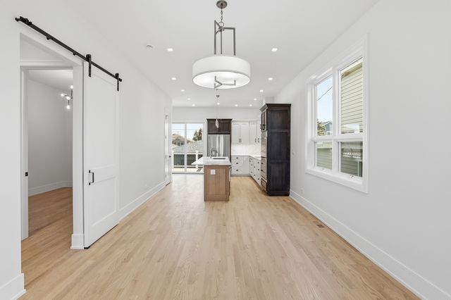 4449 N Sayre Avenue N, Harwood Heights, IL 60706