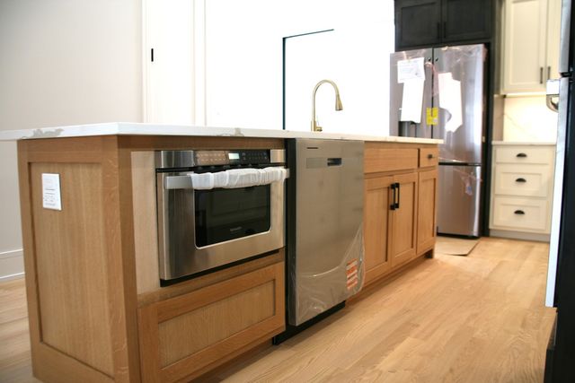 4449 N Sayre Avenue N, Harwood Heights, IL 60706