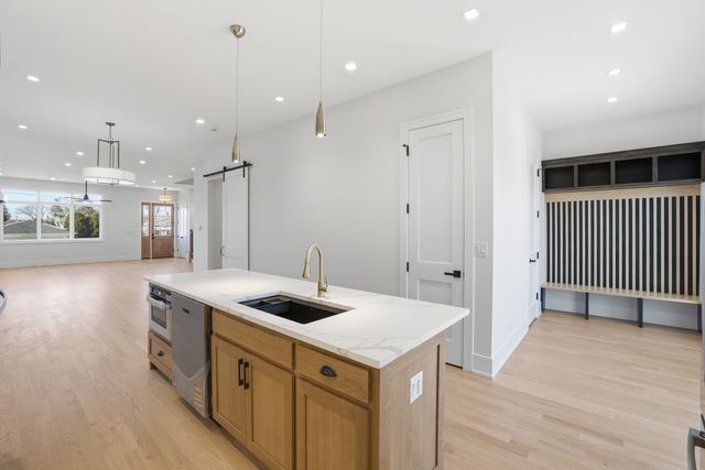 4449 N Sayre Avenue N, Harwood Heights, IL 60706