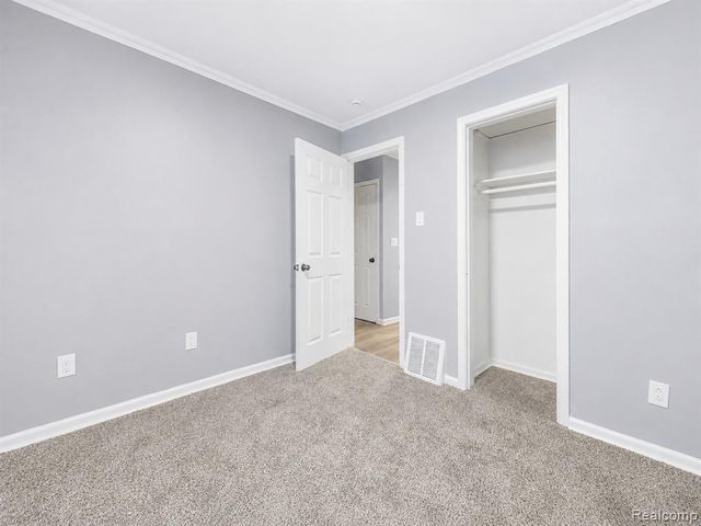12582 Duchess Street, Detroit, MI 48224