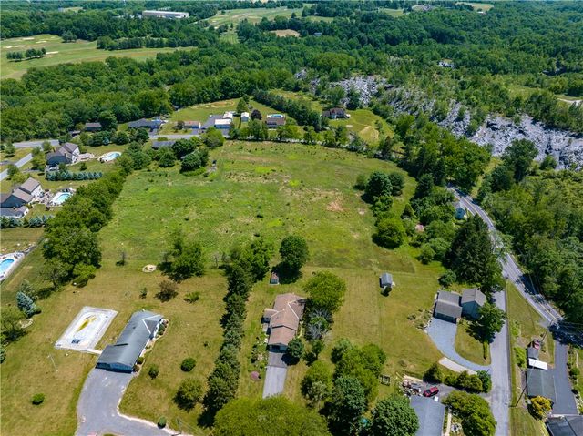 2530 5th Street, Chapman Boro, PA 18014