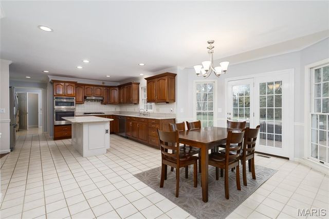 126 Fairwood Hills Road, O'fallon, IL 62269
