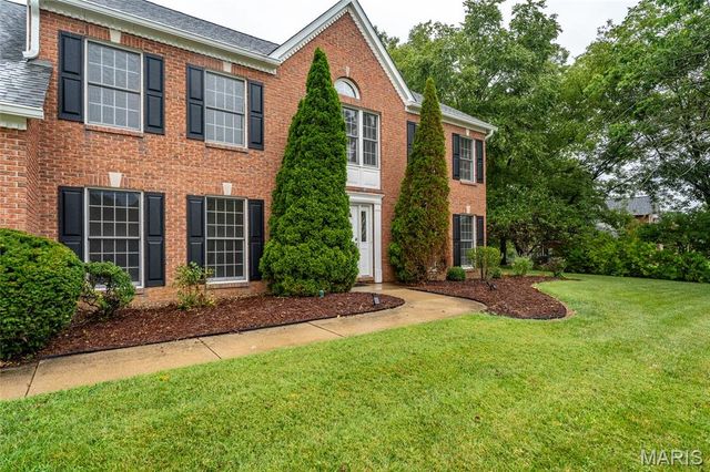 126 Fairwood Hills Road, O'fallon, IL 62269