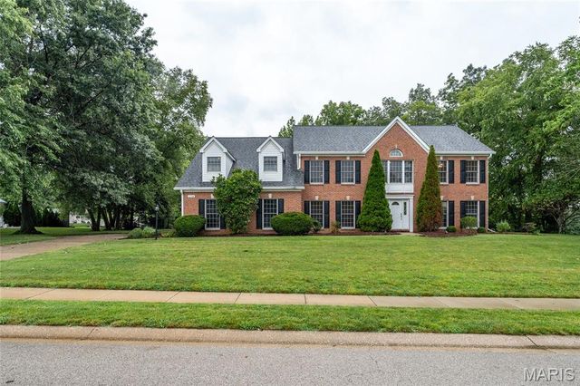 126 Fairwood Hills Road, O'fallon, IL 62269