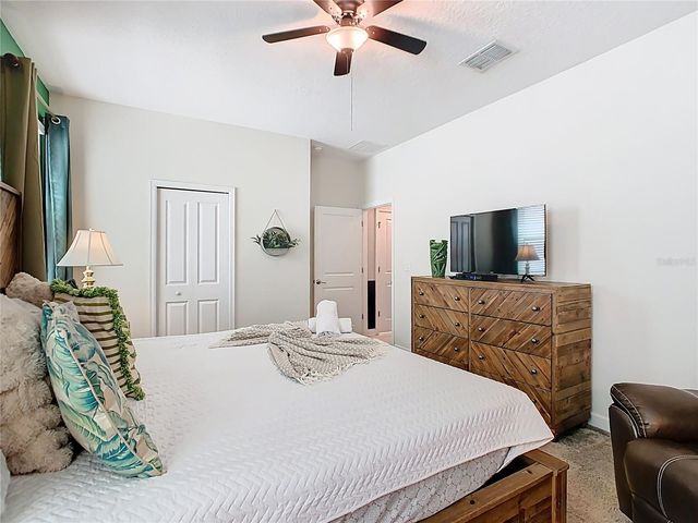 303 OCEAN COURSE AVENUE, Davenport, FL 33896