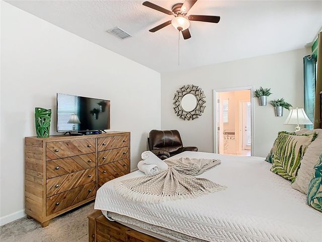 303 OCEAN COURSE AVENUE, Davenport, FL 33896