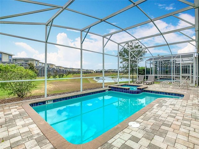 303 OCEAN COURSE AVENUE, Davenport, FL 33896