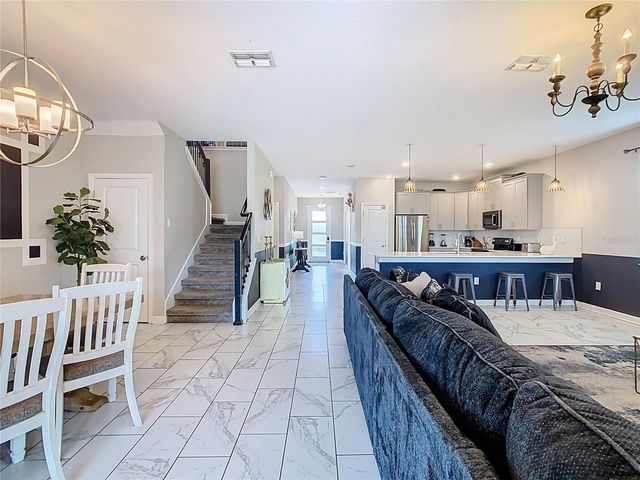 303 OCEAN COURSE AVENUE, Davenport, FL 33896