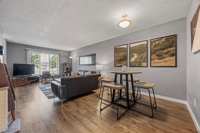 2203 4th Avenue S, Moorhead, MN 56560