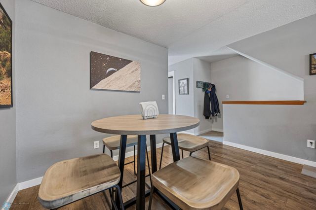 2203 4th Avenue S, Moorhead, MN 56560