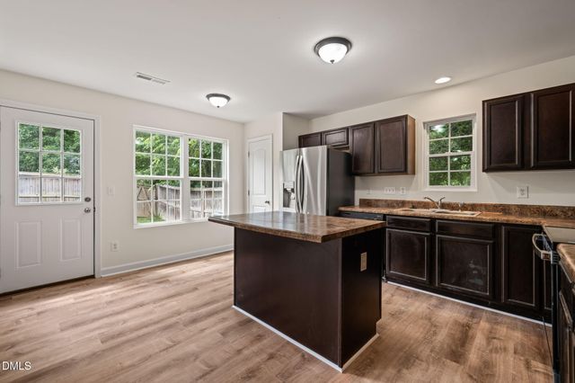 6620 Summer Grove Street, Raleigh, NC 27610