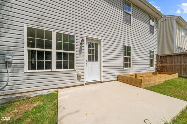 6620 Summer Grove Street, Raleigh, NC 27610