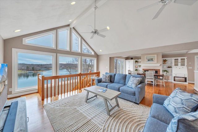 230 Sterling CIR, Union Hall, VA 24176