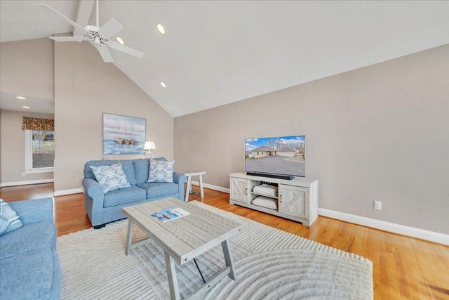 230 Sterling CIR, Union Hall, VA 24176