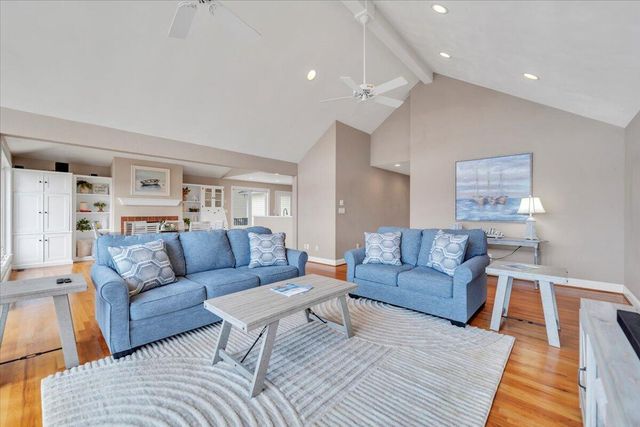 230 Sterling CIR, Union Hall, VA 24176