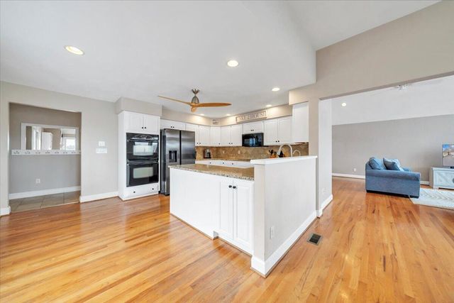 230 Sterling CIR, Union Hall, VA 24176