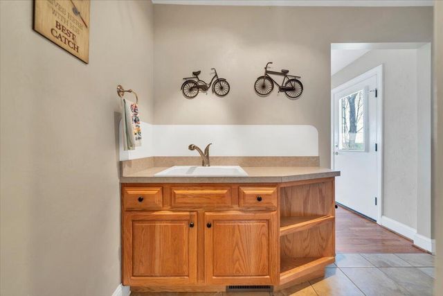 230 Sterling CIR, Union Hall, VA 24176