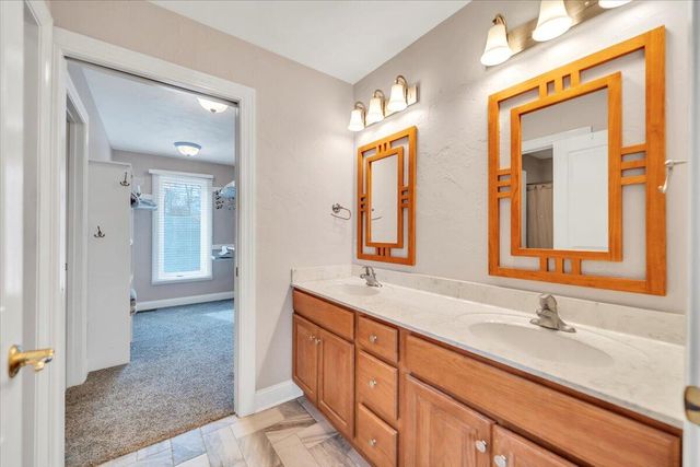 230 Sterling CIR, Union Hall, VA 24176