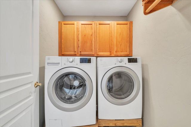 230 Sterling CIR, Union Hall, VA 24176