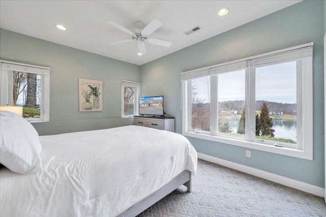 230 Sterling CIR, Union Hall, VA 24176