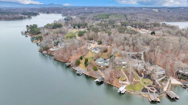 230 Sterling CIR, Union Hall, VA 24176