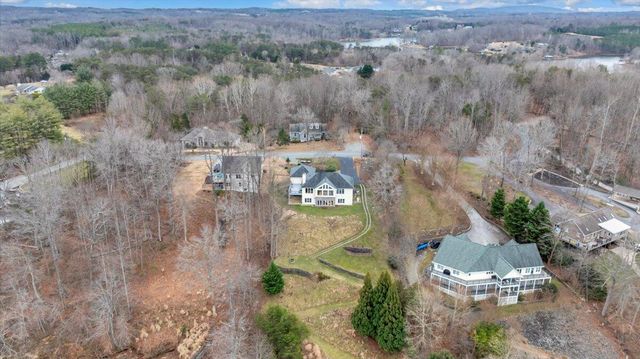 230 Sterling CIR, Union Hall, VA 24176