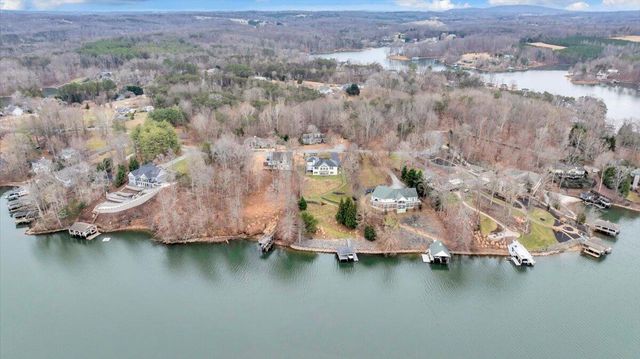 230 Sterling CIR, Union Hall, VA 24176