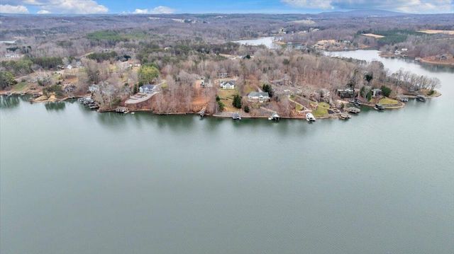 230 Sterling CIR, Union Hall, VA 24176